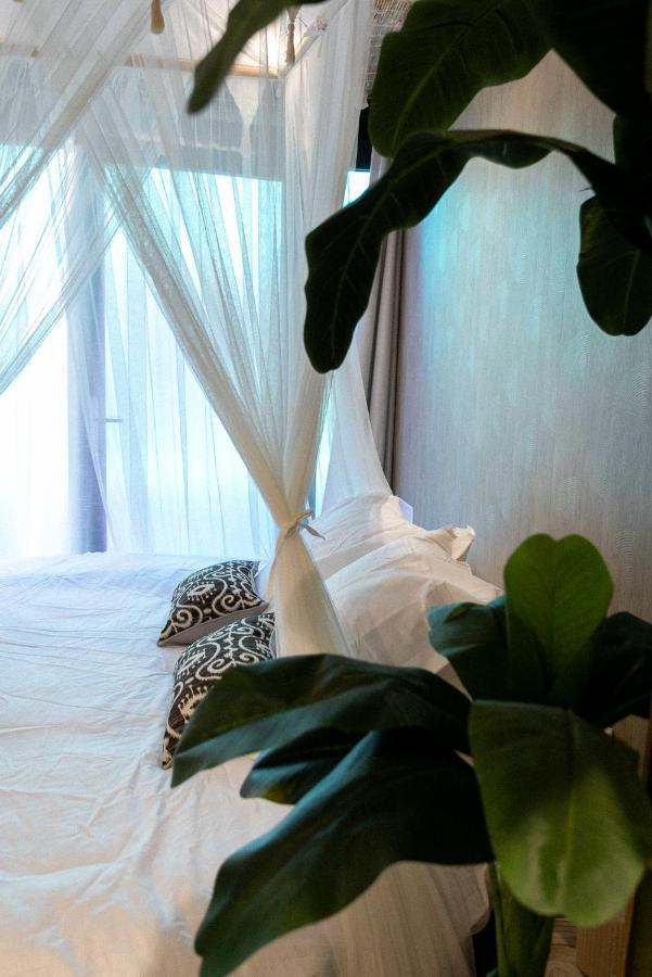 Bali Serenity Balneo Et Lit Rond Lagnieu Екстер'єр фото