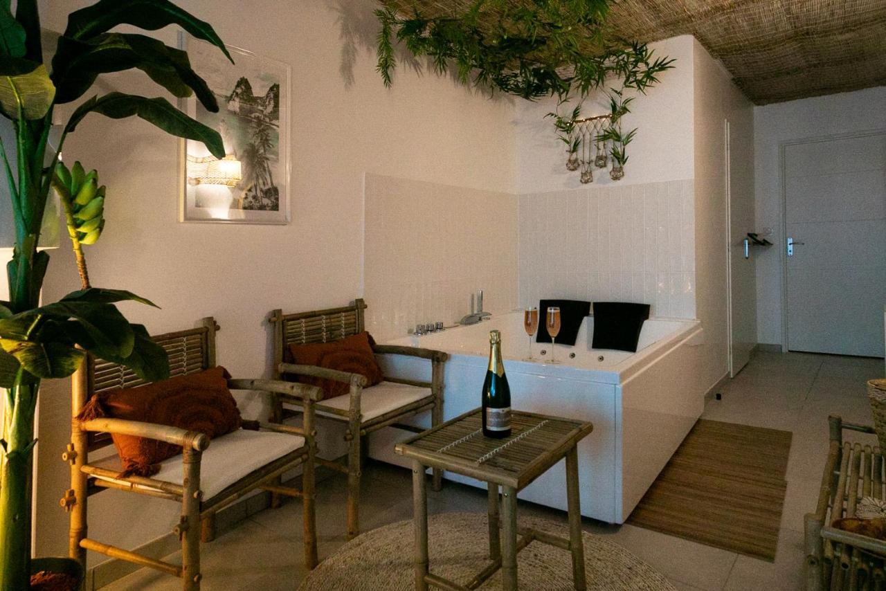 Bali Serenity Balneo Et Lit Rond Lagnieu Екстер'єр фото